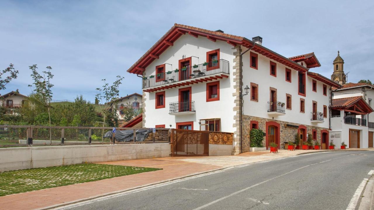Apartamentos Turisticos Rurales Iturburuarena Alkotz Esterno foto